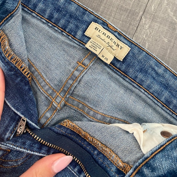 Burberry Slim Crop Jeans - Picture 4 of 6